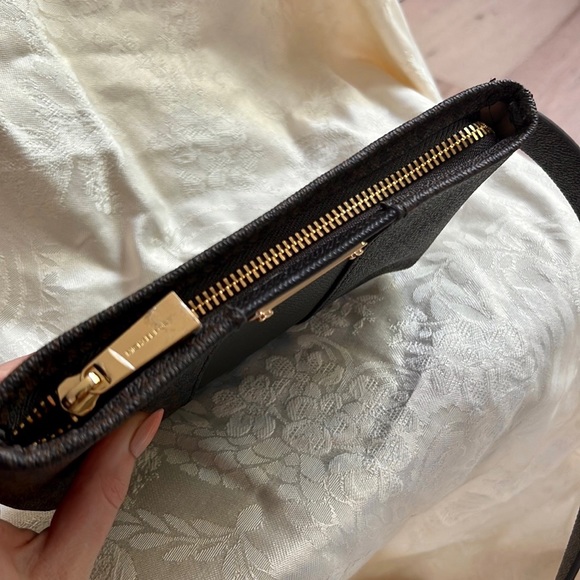 ♥️ BRAND NEW! Micheal Kors Belt Bag - Picture 6 of 11